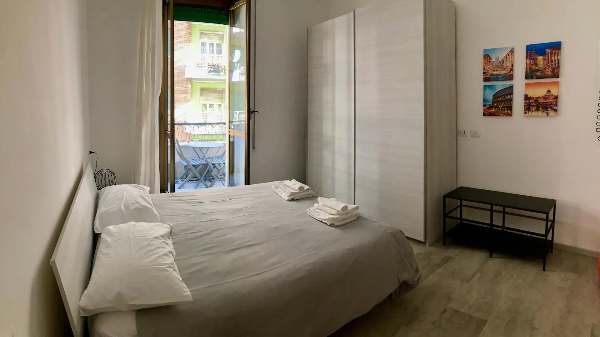 Apartment Ferienwohnung Brandnew Luxury House Near Metro Station Rom